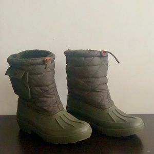 Winter boots